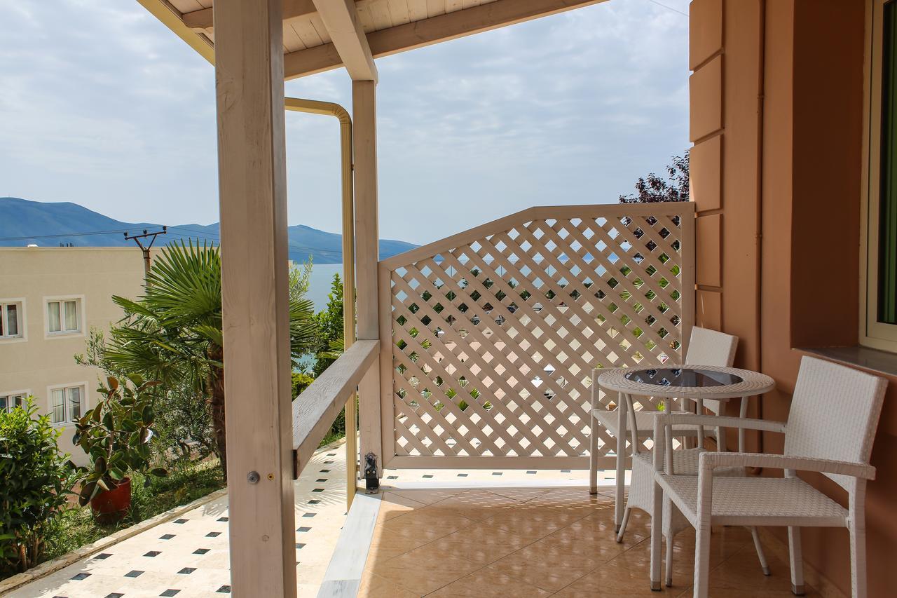 Radhimë Hotel Roi מראה חיצוני תמונה