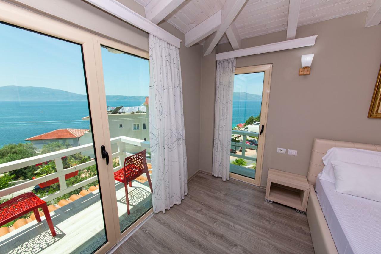Radhimë Hotel Roi מראה חיצוני תמונה